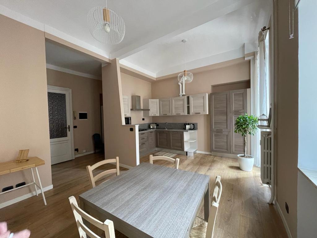 La Petite Maison De La Ville Τορίνο Εξωτερικό φωτογραφία